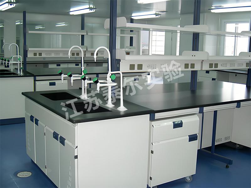 泰尔